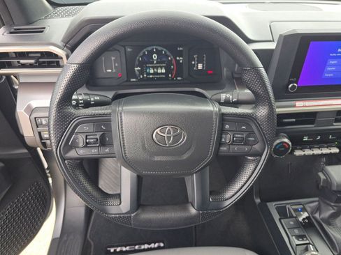 Used 2024 Toyota Tacoma SR5 image 4