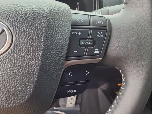 Certified 2025 Toyota Camry SE image 23