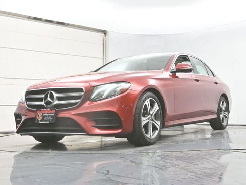 Used 2020 Mercedes-Benz E 350 4MATIC Sedan w/ Parking Assistance Package image 30