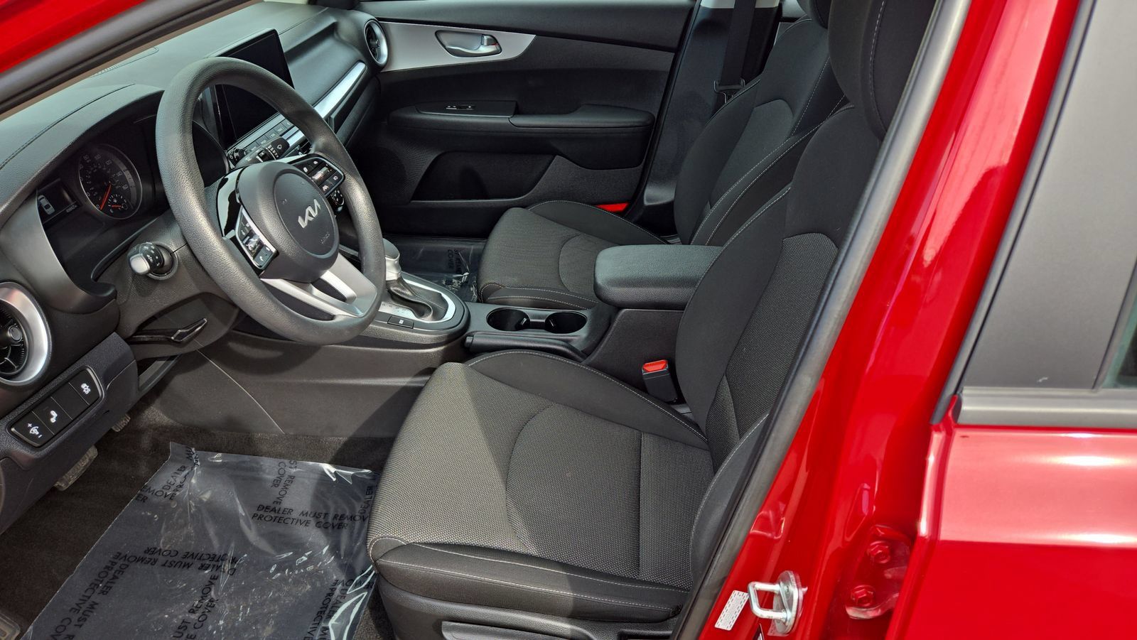 Used 2023 Kia Forte LXS w/ LXS Technology Package FWD image 9
