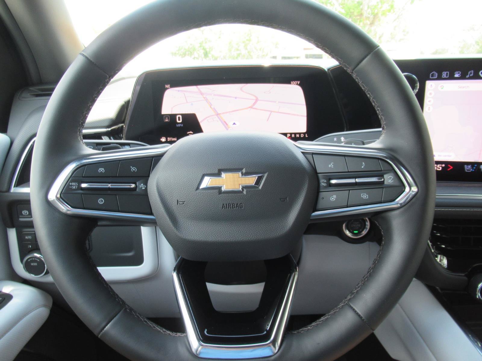 Used 2026 Chevrolet Suburban Premier AWD/4WD image 23
