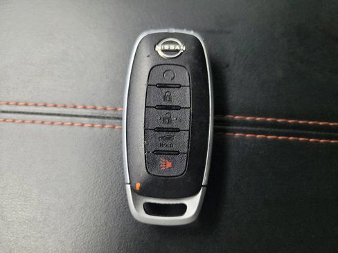 Used 2024 Nissan Sentra SR FWD image 32