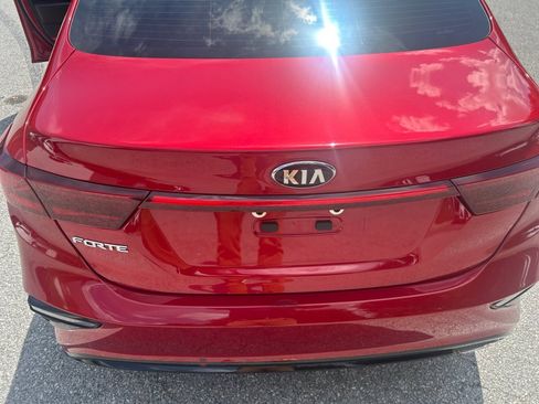 Used 2019 Kia Forte LXS FWD image 14