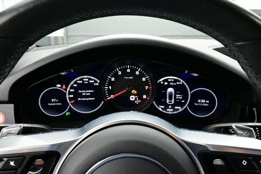 Certified 2023 Porsche Cayenne Coupe w/ Premium Package AWD/4WD image 9