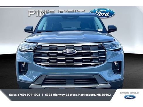 New 2026 Ford Explorer Active AWD/4WD image 3
