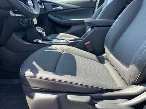 New 2026 Buick Encore GX Preferred image 10