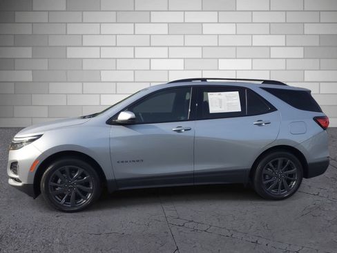 Used 2024 Chevrolet Equinox RS w/ RS Leather Package FWD image 2