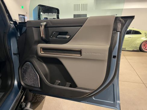 Used 2024 GMC Hummer EV 3X w/ Omega Edition AWD/4WD image 46