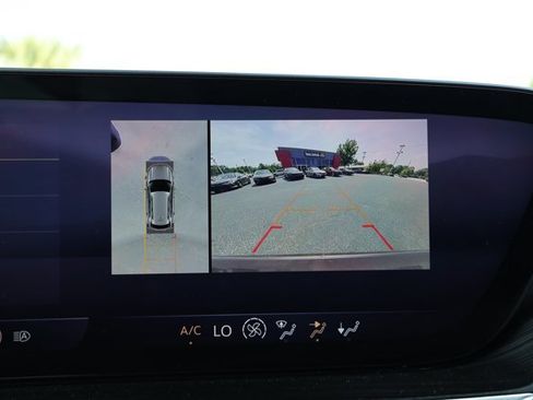 Used 2024 Buick Envision Preferred AWD/4WD image 9