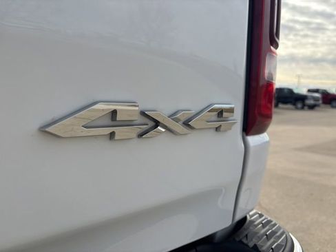 Used 2020 RAM 1500 Laramie image 11