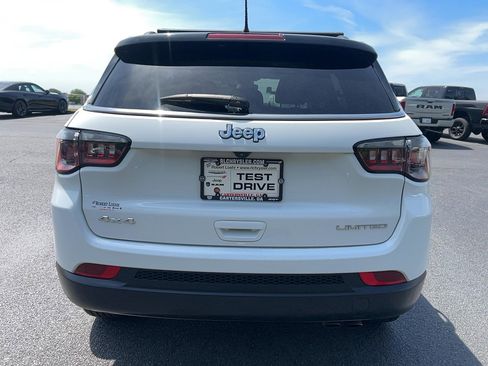 Used 2022 Jeep Compass Limited image 6