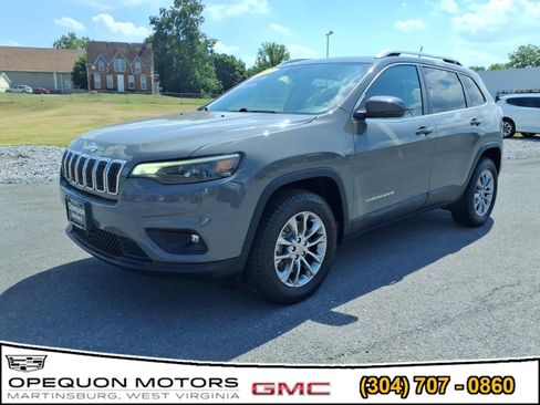 Used 2021 Jeep Cherokee Latitude Plus w/ Sun & Sound Group AWD/4WD image 3
