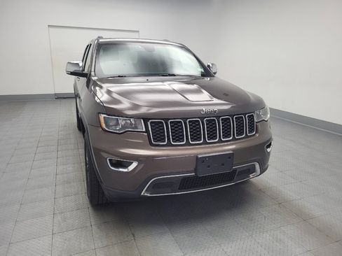 Used 2018 Jeep Grand Cherokee Limited AWD/4WD image 14