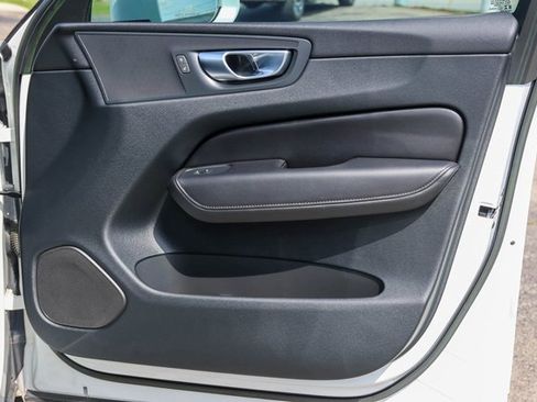 Used 2023 Volvo XC60 B5 Plus w/ Climate Package image 18