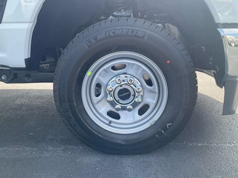 New 2026 Ford F250 XL AWD/4WD image 10