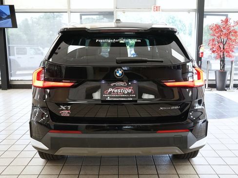 Used 2023 BMW X1 xDrive28i AWD/4WD image 15
