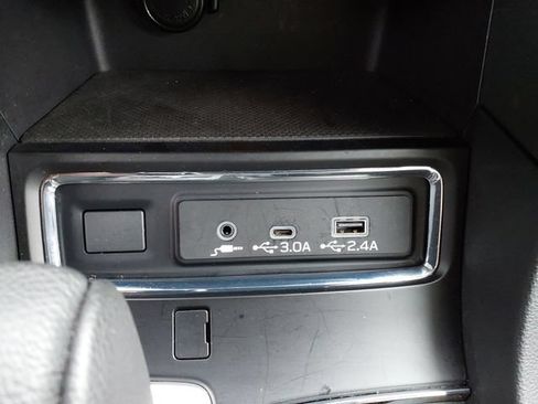 Used 2025 Subaru Ascent Premium AWD/4WD image 27