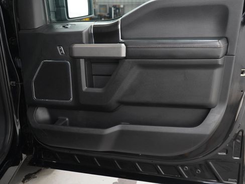 Used 2018 Ford F150 Platinum w/ Equipment Group 701A Luxury AWD/4WD image 9