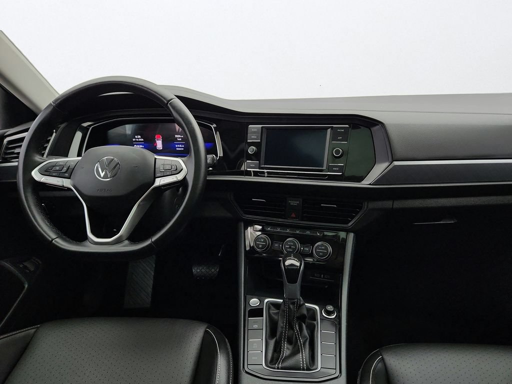 Used 2023 Volkswagen Jetta SE w/ Panoramic Sunroof Package FWD image 22