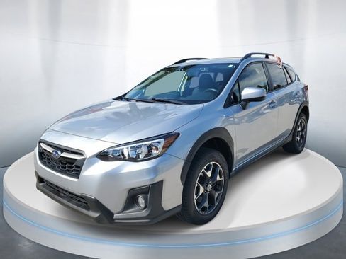 Used 2018 Subaru Crosstrek 2.0i Premium w/ Eyesight System image 2