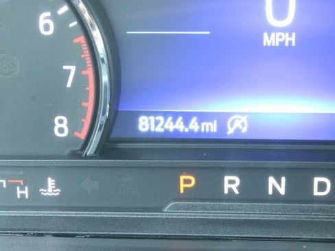 Used 2020 Ford Explorer XLT w/ Equipment Group 202A AWD/4WD image 22