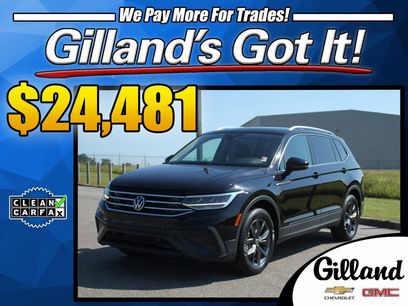 Used 2022 Volkswagen Tiguan SE w/ Panoramic Sunroof Package