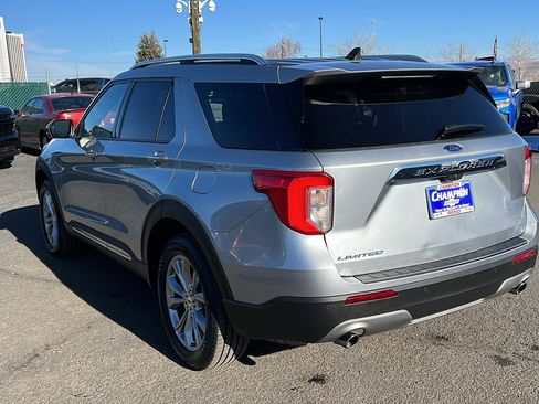 Used 2023 Ford Explorer Limited w/ Equipment Group 301A image 7