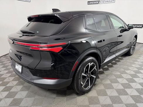 New 2026 Chevrolet Equinox EV LT image 6