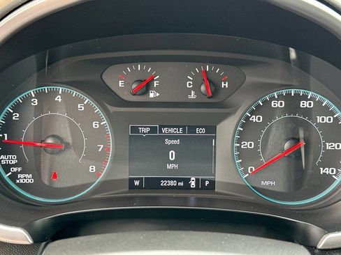 Used 2025 Chevrolet Malibu RS FWD image 24