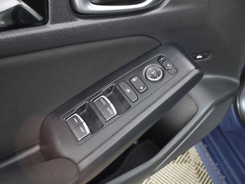 Used 2025 Honda Civic Sport image 38