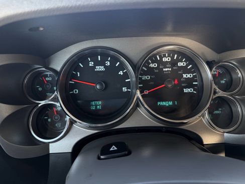 Used 2013 Chevrolet Silverado 3500 LT w/ Convenience Package image 32