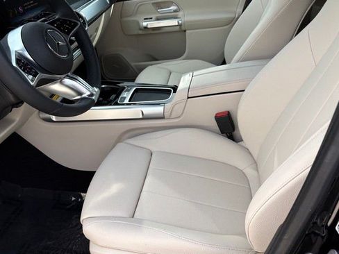 New 2026 Mercedes-Benz GLB 250 4MATIC image 11