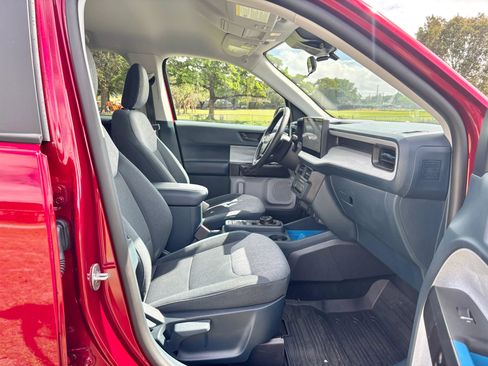 Used 2025 Ford Maverick XLT w/ XLT Luxury Package image 9