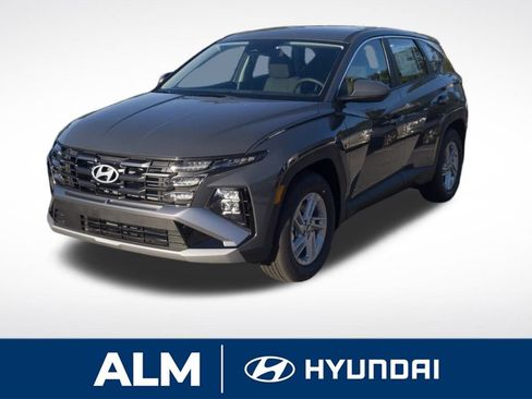 New 2026 Hyundai Tucson SE image 1