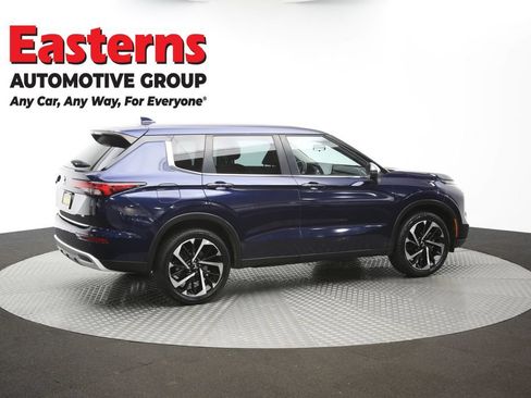 Used 2023 Mitsubishi Outlander SE AWD/4WD image 43