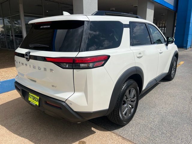 Used 2024 Nissan Pathfinder SV FWD image 9