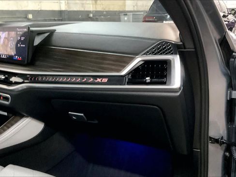 Used 2024 BMW X5 xDrive50e w/ Premium Package image 18