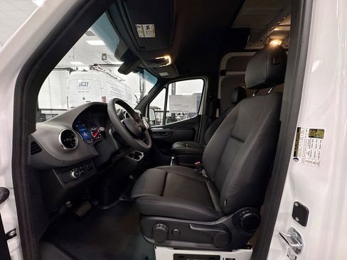 New 2026 Mercedes-Benz Sprinter 2500 image 21