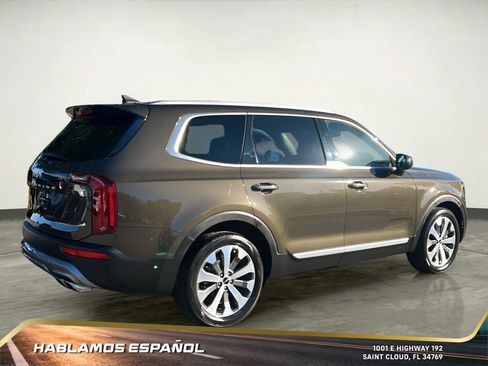 Used 2022 Kia Telluride S image 6
