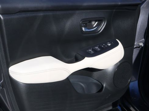 Used 2023 Honda HR-V EX-L image 15