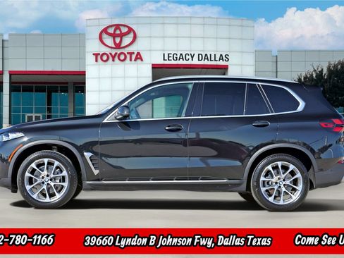 Used 2025 BMW X5 xDrive40i AWD/4WD image 6