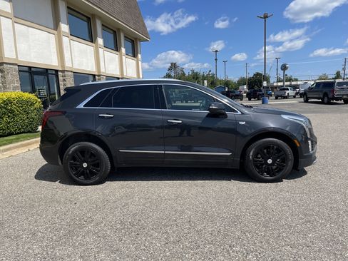 Used 2020 Cadillac XT5 Premium Luxury AWD/4WD image 3