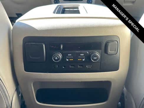 Used 2019 GMC Yukon Denali w/ Denali Ultimate Package image 17
