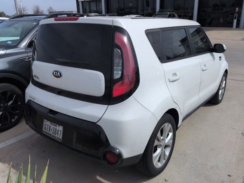 Used 2016 Kia Soul + w/ Audio Package image 5