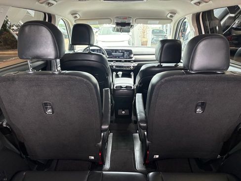 Used 2024 Kia Telluride S FWD image 14
