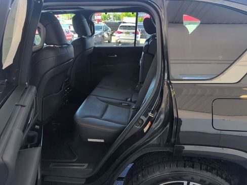 Used 2024 Lexus LX 600 4WD w/ Appearance Package image 25