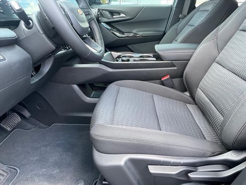 New 2027 Chevrolet Equinox LT w/ Safety and Technology Package FWD image 22