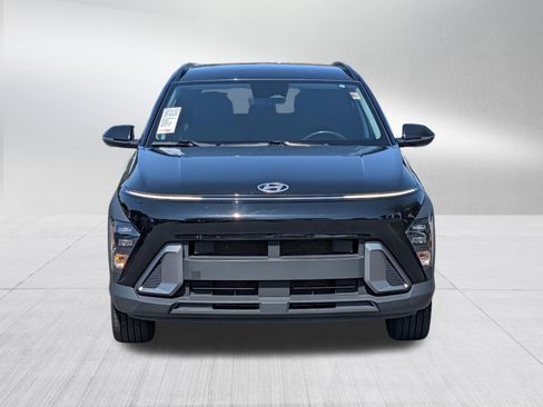 Used 2024 Hyundai Kona SEL AWD/4WD image 2