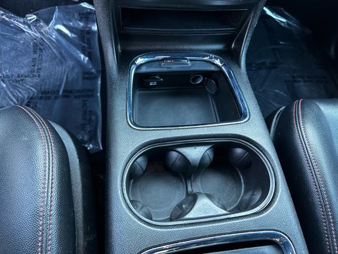 Used 2018 Dodge Grand Caravan GT image 21