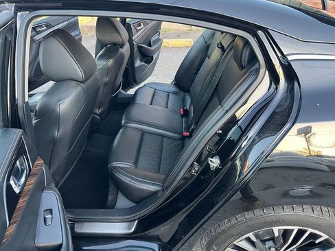 Used 2017 Nissan Maxima Platinum w/ Medallion Package image 13